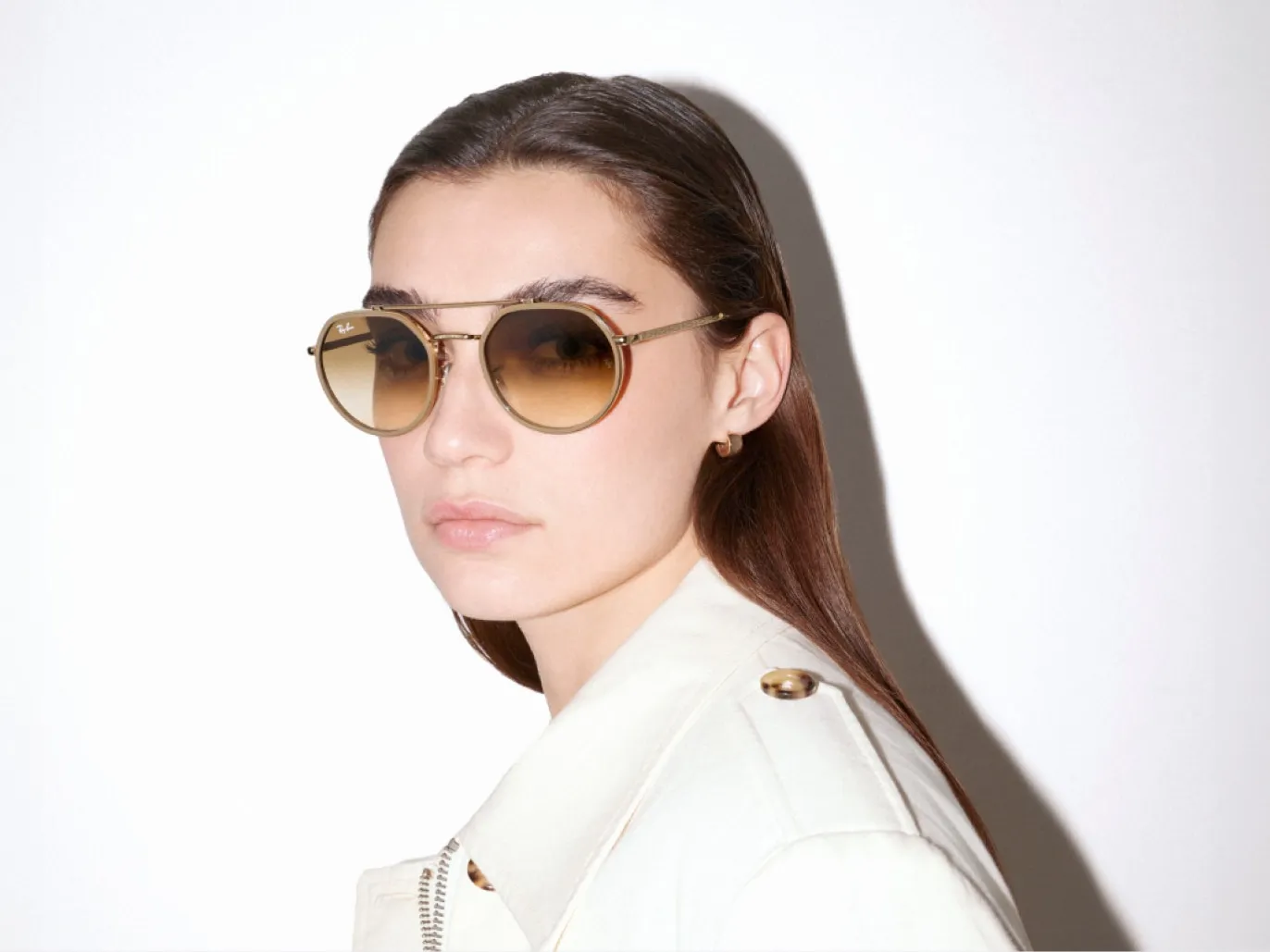 RAYBAN RB3765 L (53  22)  WITH BRUIN LENSES AND GOUD FRAME